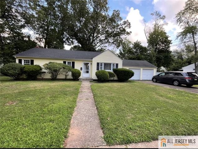 1601 W  7th St, Piscataway, NJ 08854