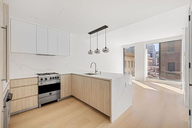 11-36 45th Rd #609B, Long Island City, NY 11101