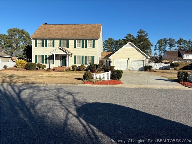 4211 Aldwych St, Lumberton, NC 28358