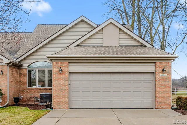 1829 Pebble Creek Dr, Canton, MI 48188