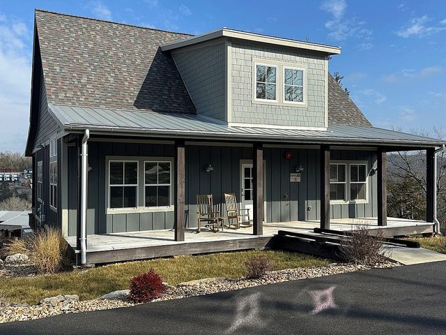 229 Carefree Ln #11, Kimberling City, MO 65686