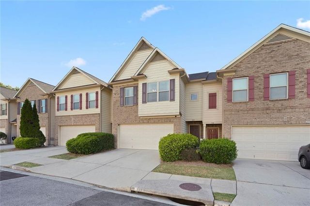 332 Oaktown Ct, Lawrenceville, GA 30044