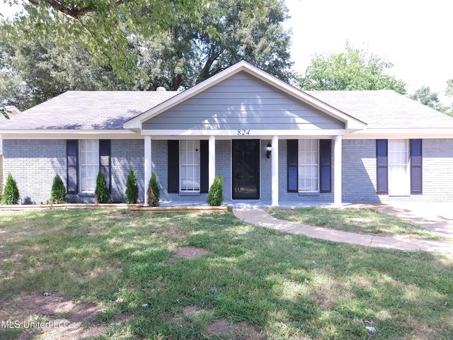 824 Valley Springs Dr, Southaven, MS 38671