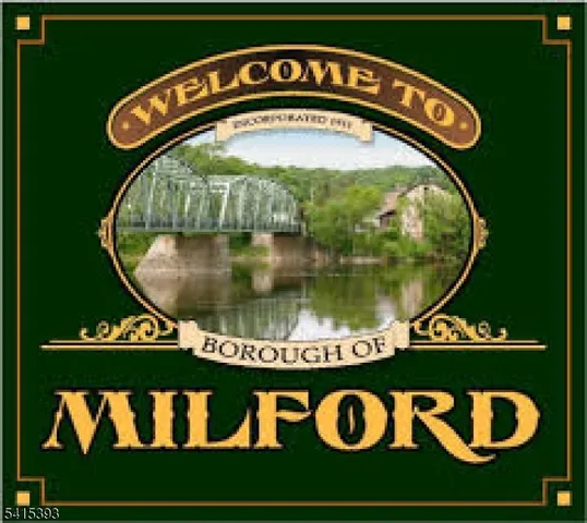 14 Hillside Ave BLDG 1 #1, Milford, NJ 08848