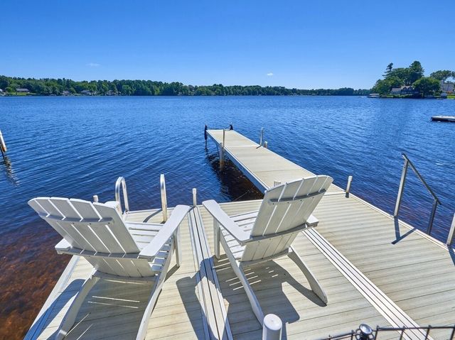 11 Lakeshore Drive Ext, West Brookfield, MA 01585