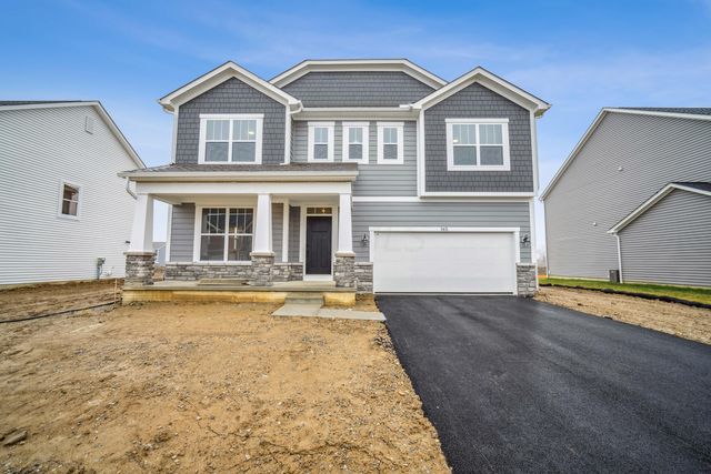 145 Silver Pine Ln, Lewis Center, OH 43035