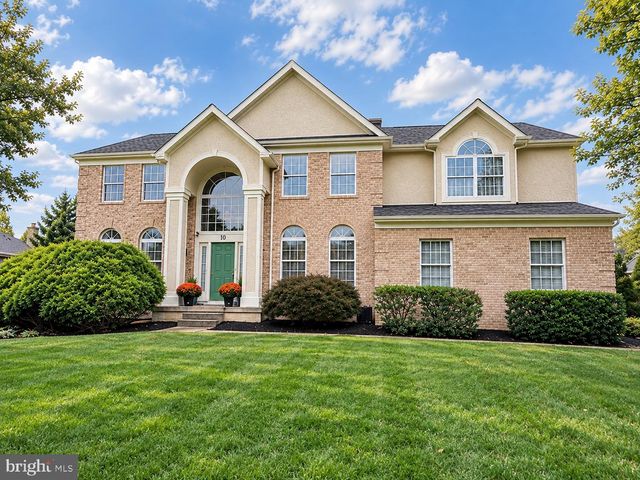 10 Brook Ln, Lumberton, NJ 08048