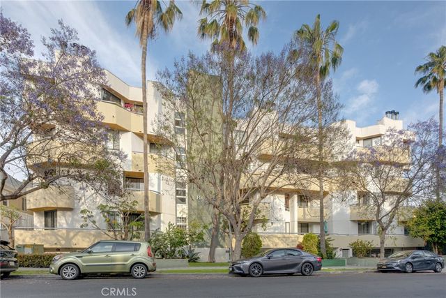326 Westminster Ave #302, Los Angeles, CA 90020
