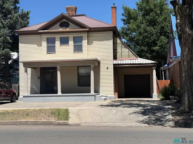 924 7th St, Las Vegas, NM 87701