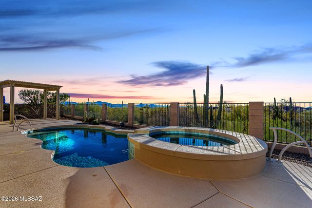 12599 N  Sunrise Shadow Dr, Marana, AZ 85658
