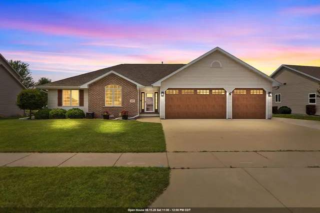 4807 Fuji Dr, Appleton, WI 54913