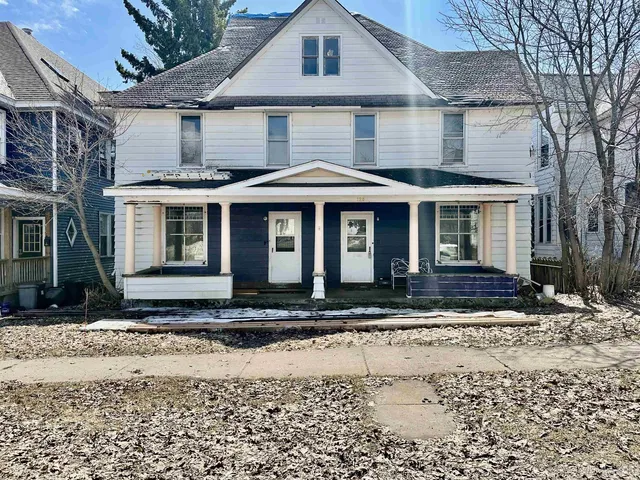 128-130 E  Main St, Negaunee, MI 49866