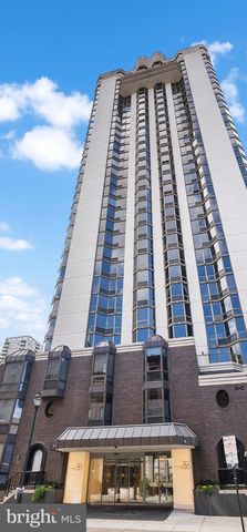 2018-2032 Walnut St #7M, Philadelphia, PA 19103