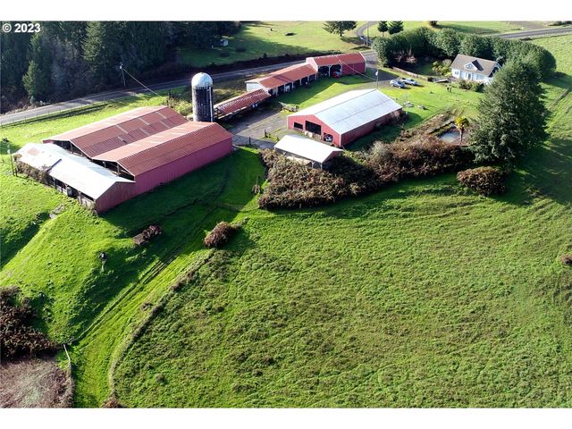 57249 Fat Elk Rd, Coquille, OR 97423