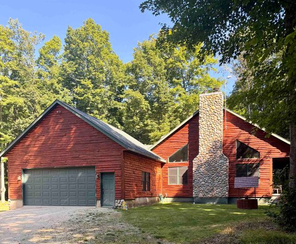 W16449 Blue Heron Ln, Athelstane, WI 54104