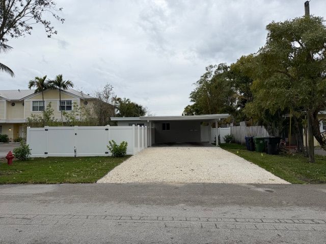 826 NE 14th Pl #1, Fort Lauderdale, FL 33304