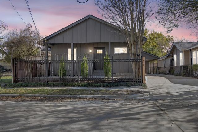 430 N  Hutcheson St, Houston, TX 77003