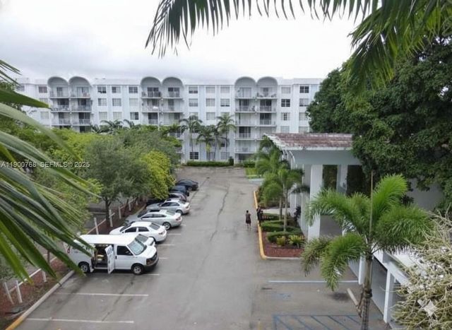 494 NW 165th St Rd #C602, Miami, FL 33169