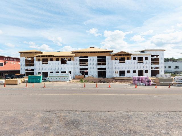 105 N  Front St #4, Lanse, MI 49946