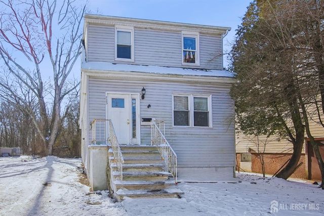 725 New Market Ave, South Plainfield, NJ 07080