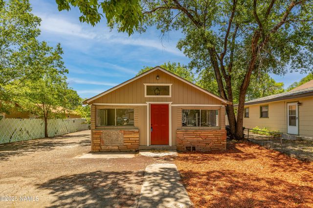 2021 N  3rd St, Flagstaff, AZ 86004
