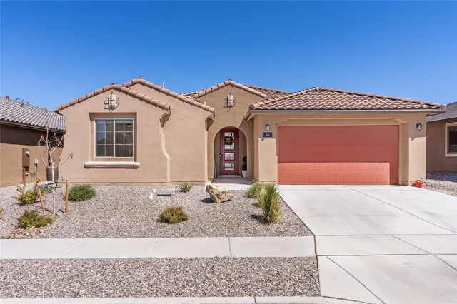 64 Mountaingem Loop, Santa Fe, NM 87508