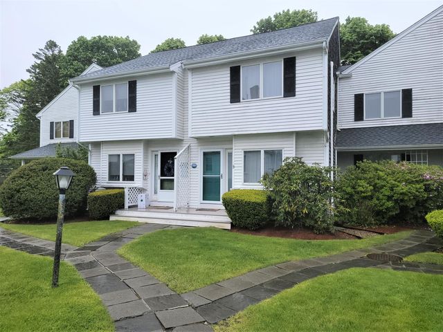 48 Camp St #13, Hyannis, MA 02601