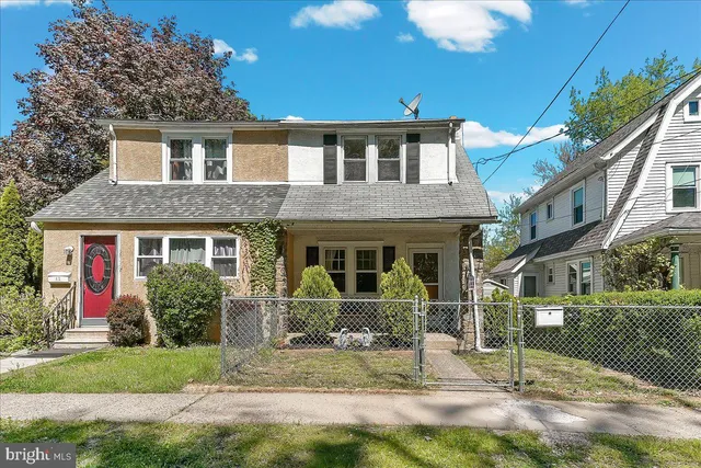 44 Hillside Ave, Upper Darby, PA 19082