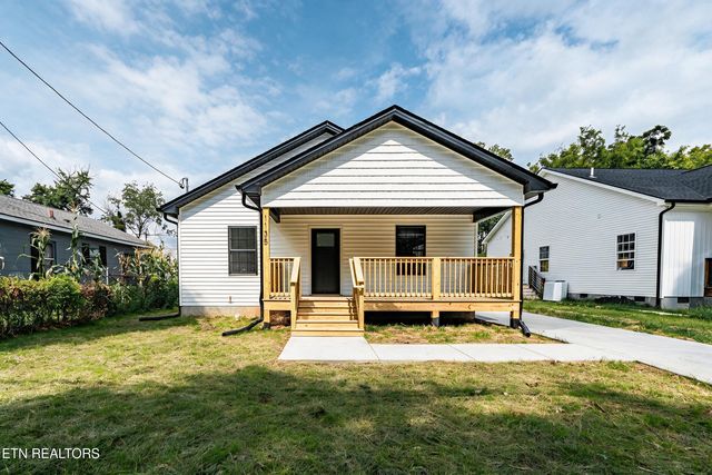 1135 Massachusetts Ave, Knoxville, TN 37921