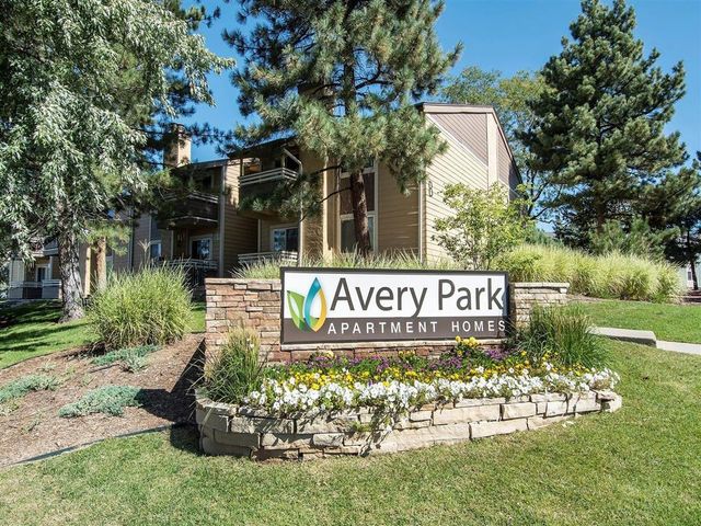 9959 E  Peakview Ave  #L201, Englewood, CO 80111