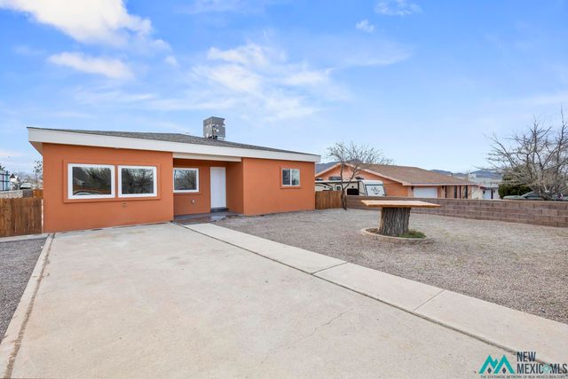 915 Poplar St, Truth Or Consequences, NM 87901