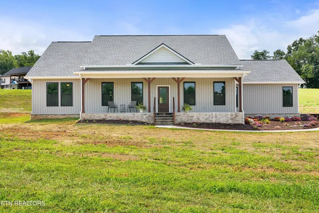 898 Brick Mill Rd, Maryville, TN 37801