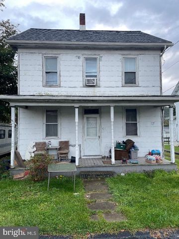 1011 W  Maple St, Valley View, PA 17983