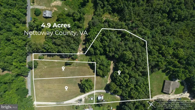 512 Mountain Hall Rd, Crewe, VA 23930