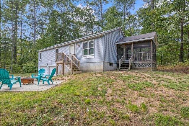 83 Pinecrest Circle, North Waterboro, ME 04061