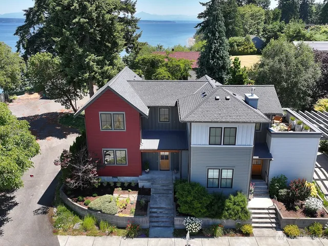 512 Cascade Avenue #A, Langley, WA 98260