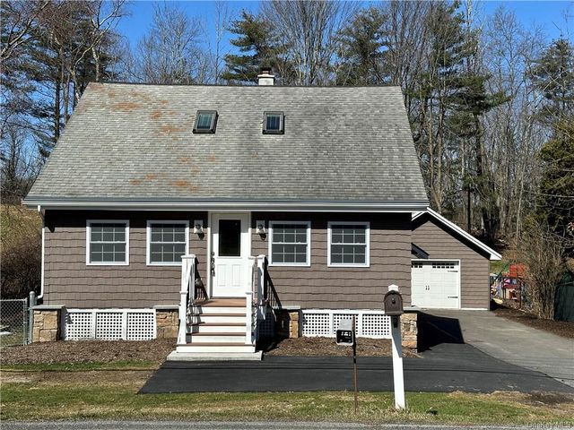 1022 State Highway 211 W, Middletown, NY 10940