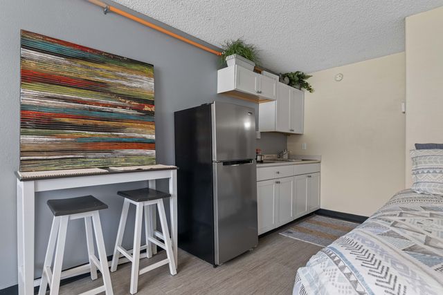 250 W  Main St #244, Mesa, AZ 85201