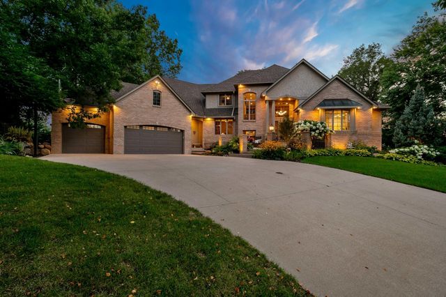 17854 Lanesboro Ct, Lakeville, MN 55044