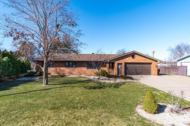 1552 Young DRIVE WEST West, Onalaska, WI 54650