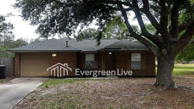 62 Assana Ct, Pensacola, FL 32506