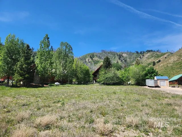 N  Meadows Cir, Mountain Home, ID 83647