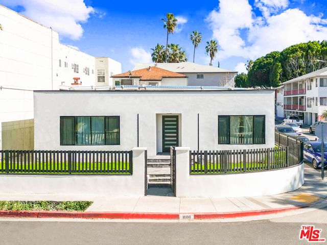 7617 Romaine St, West Hollywood, CA 90046