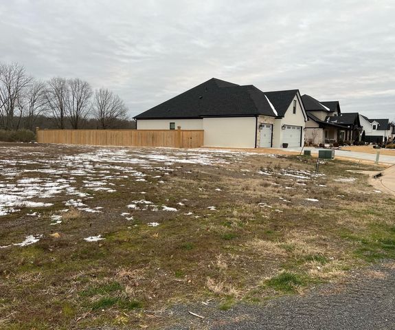 120 Timberland Trl, Maumelle, AR 72113
