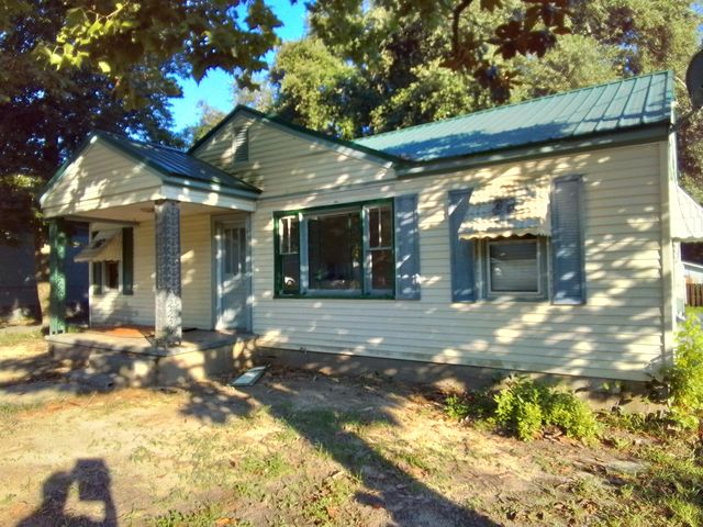 384 Pippin Ave, Allendale, SC 29810