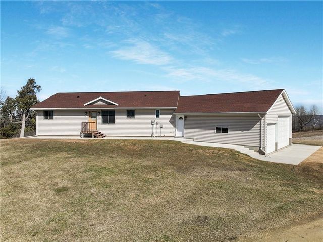 4542 County Road D, Arkansaw, WI 54721