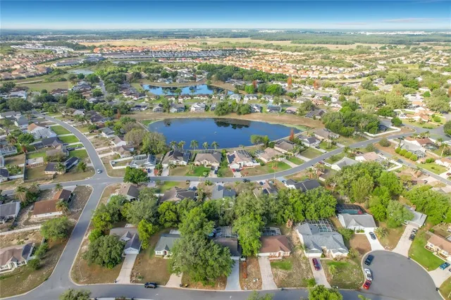 315 Pine Lake View Dr, Davenport, FL 33837