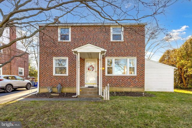 2534 Woodleigh Rd, Havertown, PA 19083