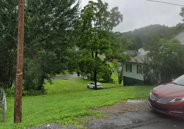 359 Ellison Ave, Beckley, WV 25801