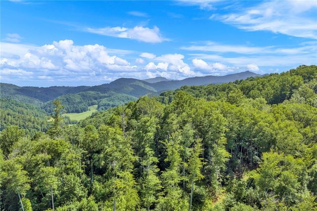 3606 NC Highway 194 S, Sugar Grove, NC 28679